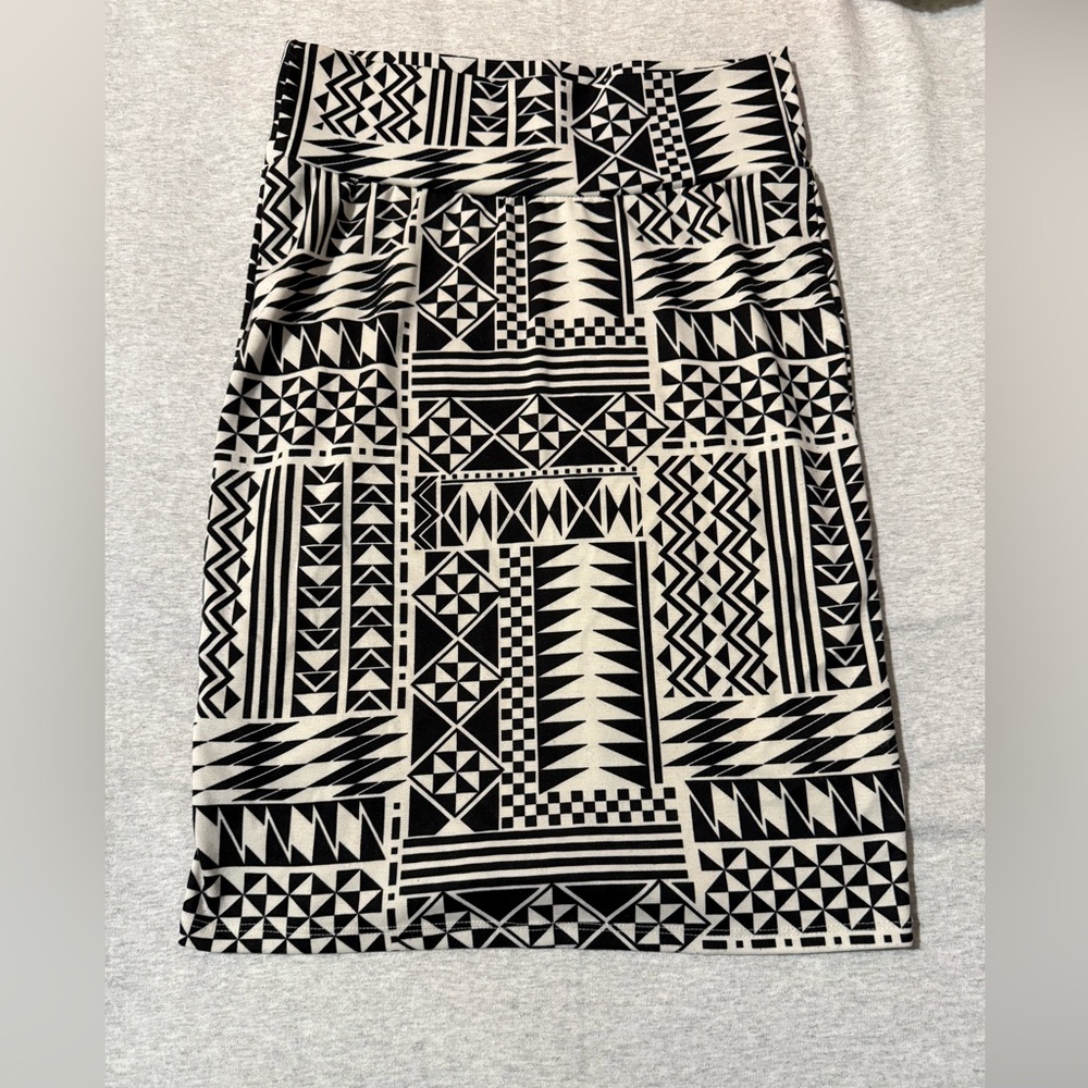 LuLaRoe Aztec Print Pencil Skirt- Size Large